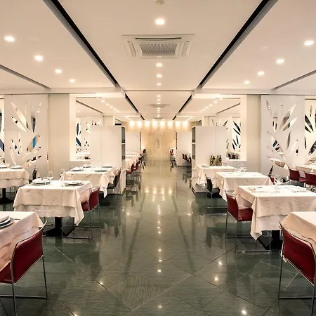 ウォルドーフ パレス 4* カットーリカ